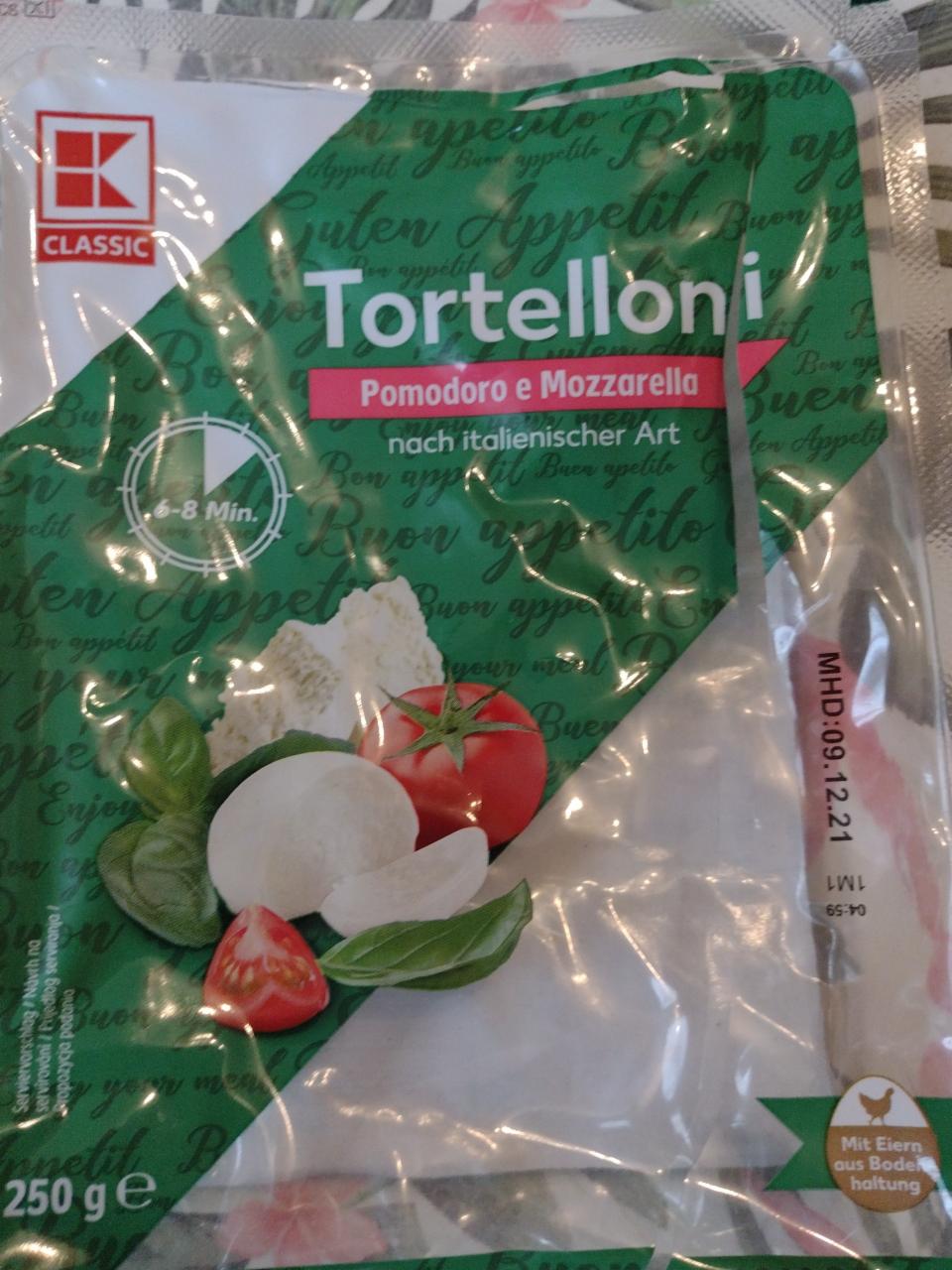 Zdjęcia - tortelloni pomodoro e mozzarella K-classic