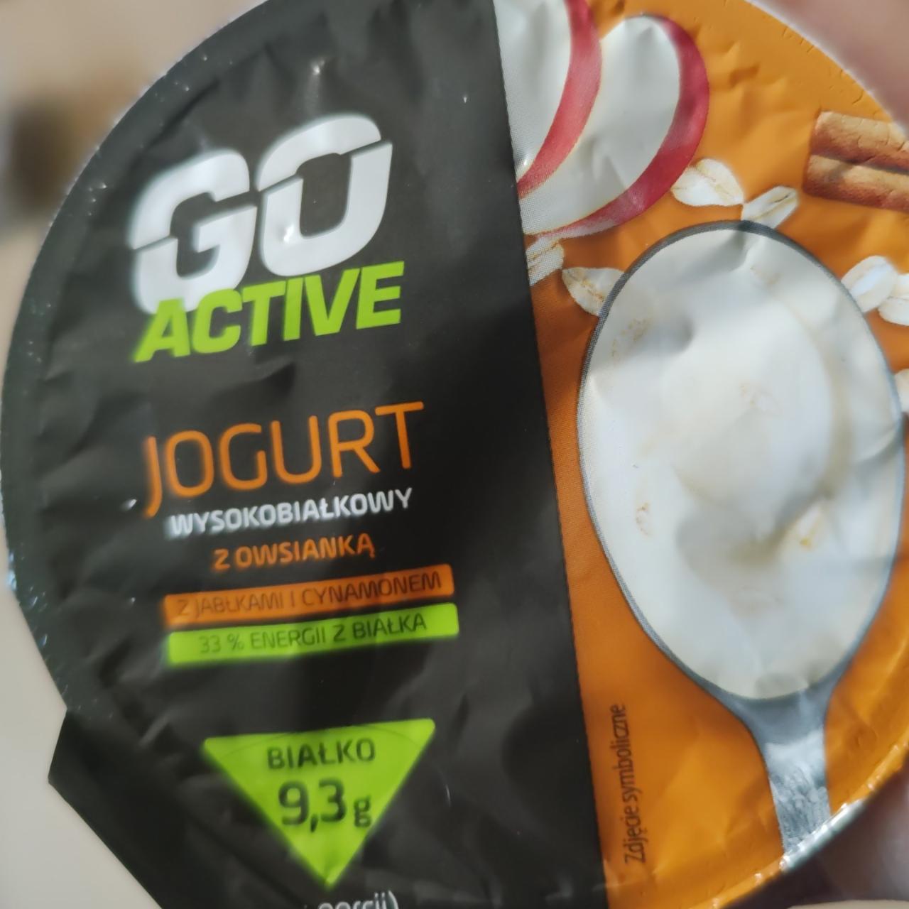 Zdjęcia - Jogurt z owsianką jabłkiem i cynamonem Go Active