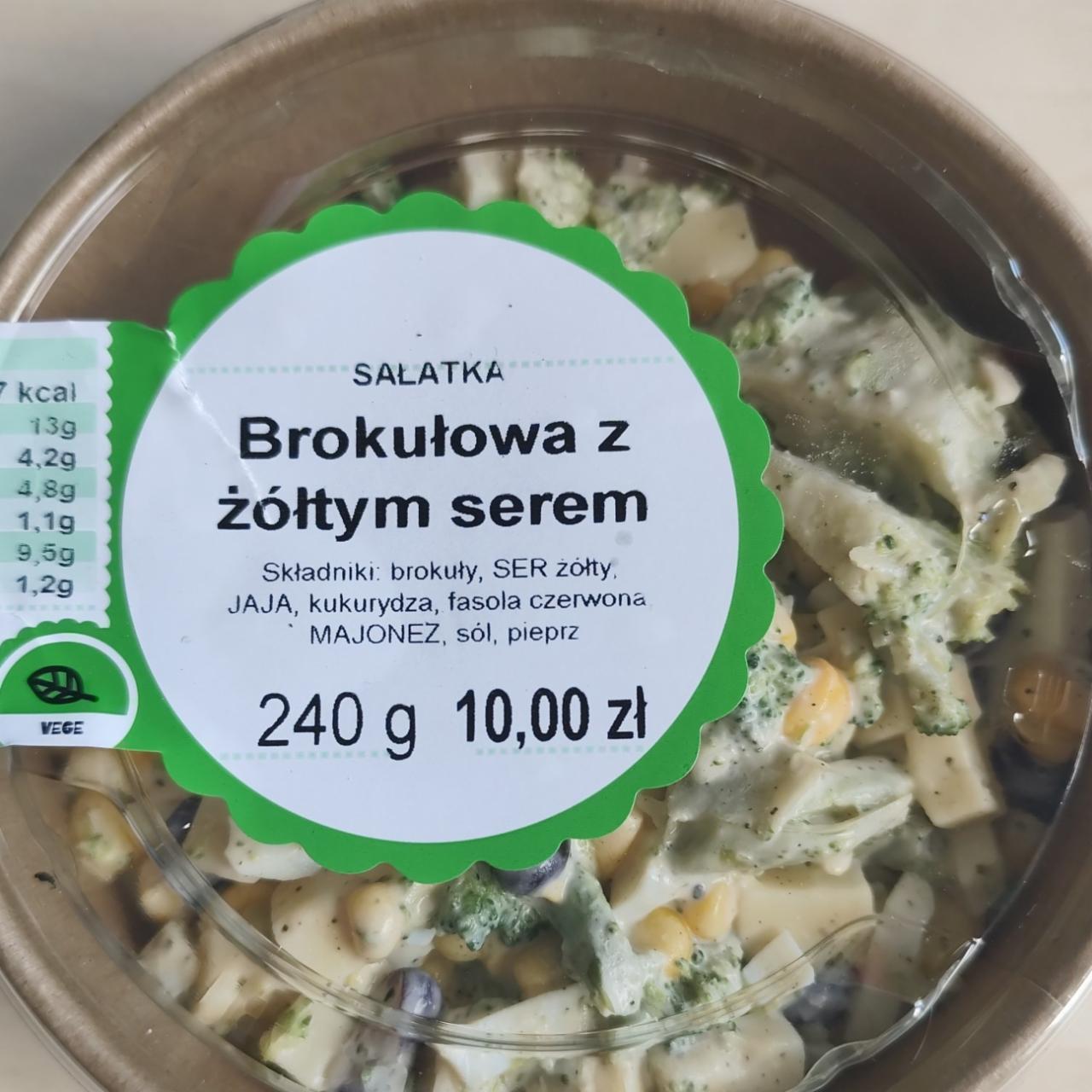 Zdjęcia - Sałatka brokułowa z żółtym serem Ślimak