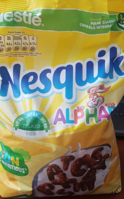 Zdjęcia - Nestlé Nesquik Zbożowe kuleczki o smaku czekoladowym 375 g