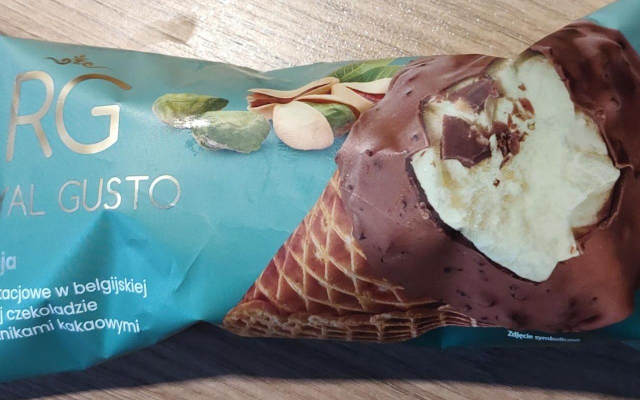 Zdjęcia - Lody o smaku pistacji w belgijskiej mlecznej czekoladzie Royal Gusto