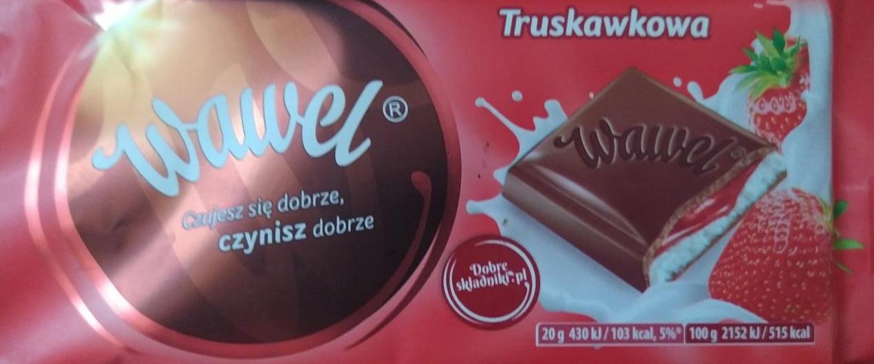 Zdjęcia - Wawel Czekolada mleczna nadziewana truskawkowa 100 g