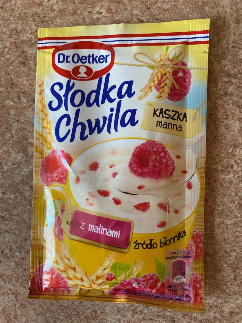 Zdjęcia - Słodka Chwila Kaszka manna z malinami Dr. Oetker