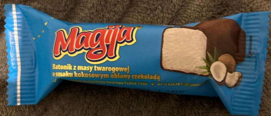 Zdjęcia - Magija Batonik z masy twarogowej o smaku kokosowym w czekoladzie 40 g