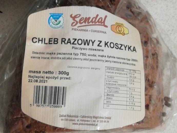 Zdjęcia - Chleb razowy z koszyka Sendal