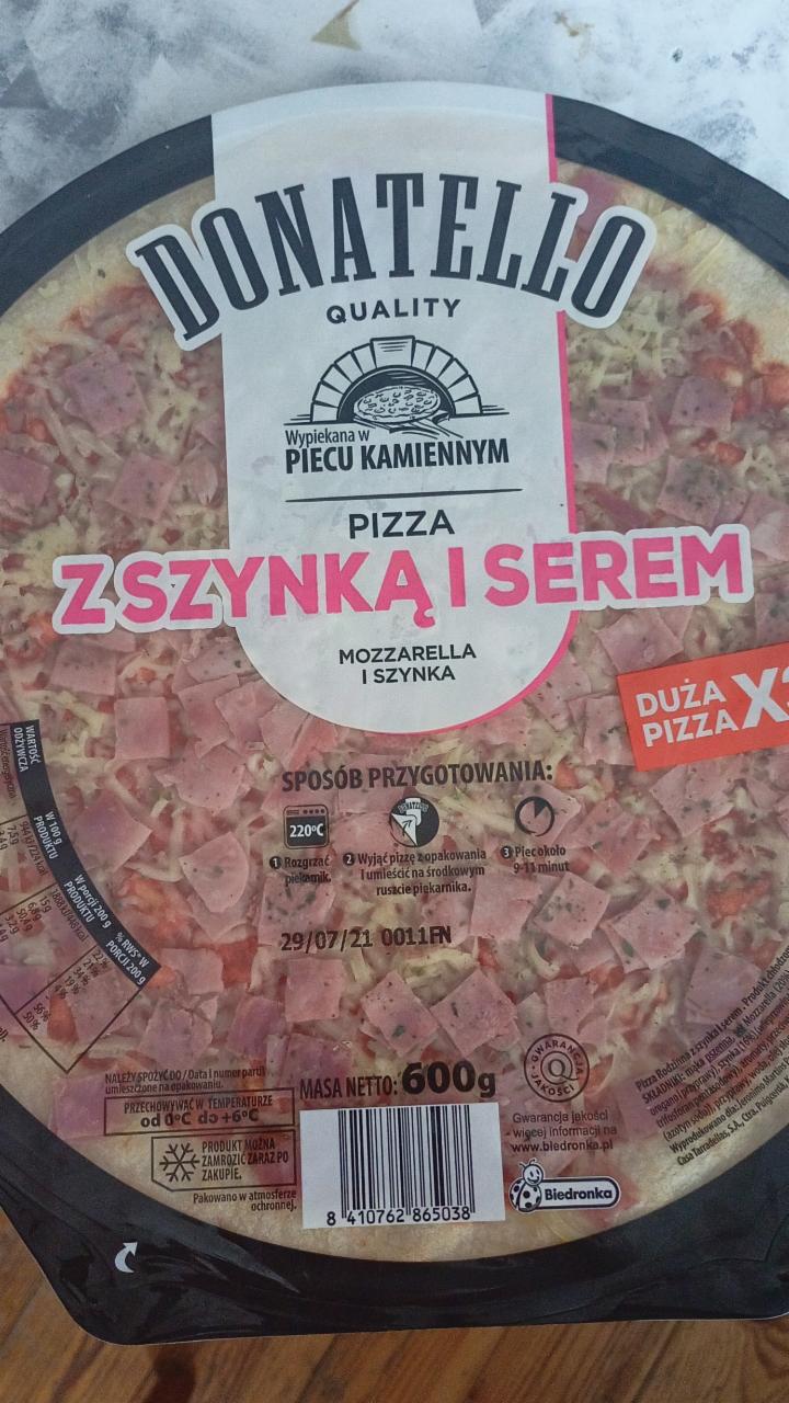 Zdjęcia - Pizza z szynką i serem Donatello