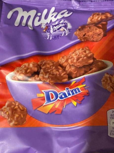 Zdjęcia - Milka Daim crunchy caramel pieces