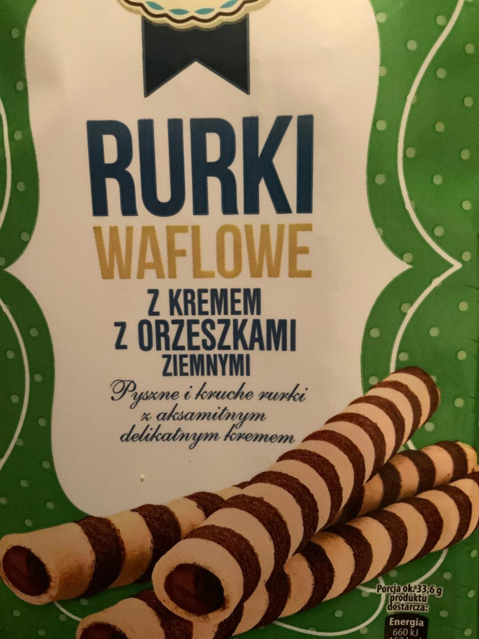 Zdjęcia - Rurki waflowe z kremem z orzeszkami ziemnymi Cukiernia Róża