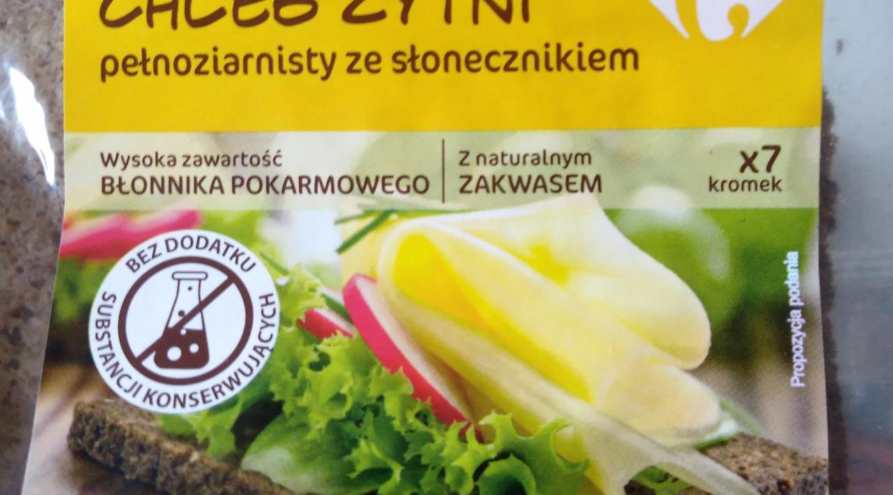 Zdjęcia - Carrefour Chleb Żytni Pełnoziarnisty że Słonecznikiem