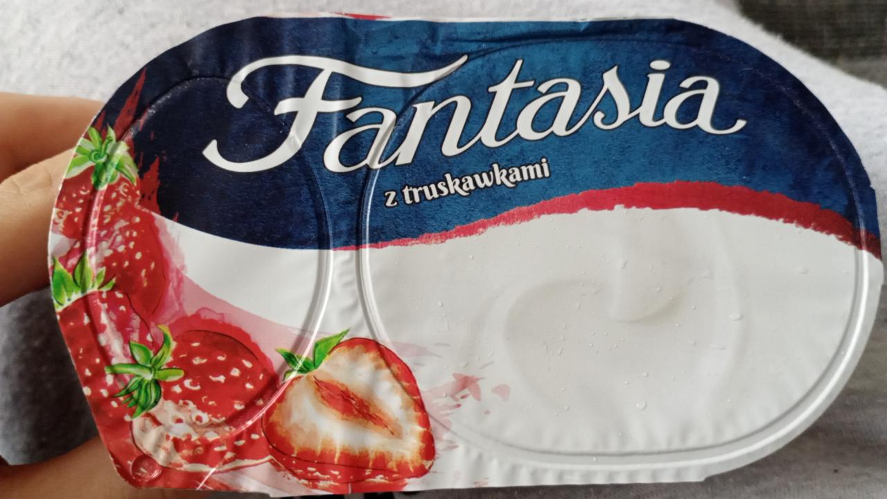 Zdjęcia - Fantasia Jogurt kremowy z truskawkami 118 g