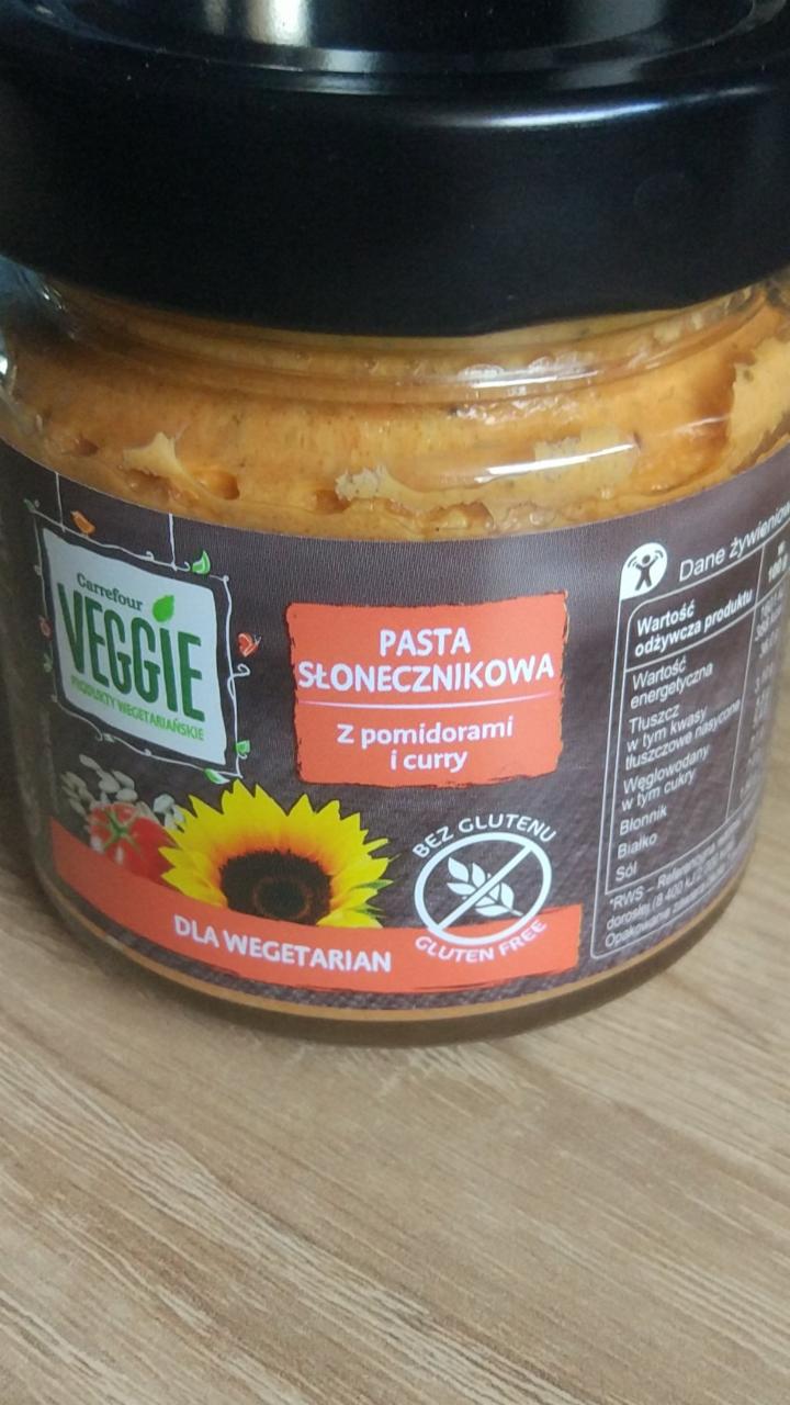 Zdjęcia - pasta Veggie słonecznikowa z pomidorami i curry