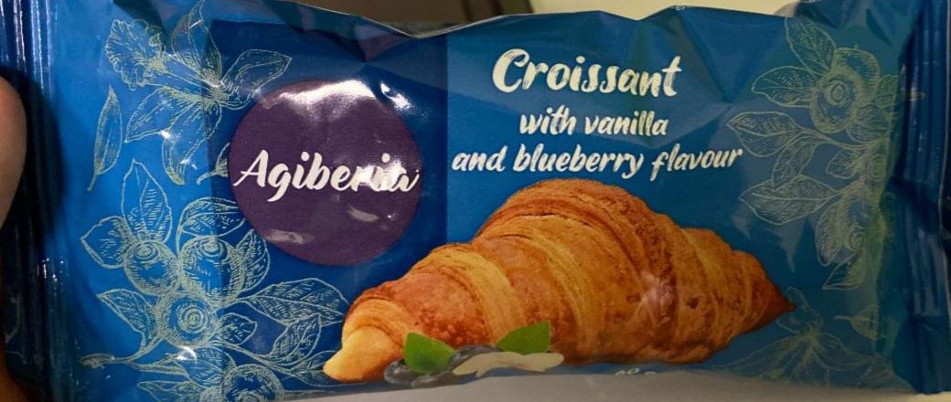 Zdjęcia - Croissant with vanilla and blueberry flavour Agiberia