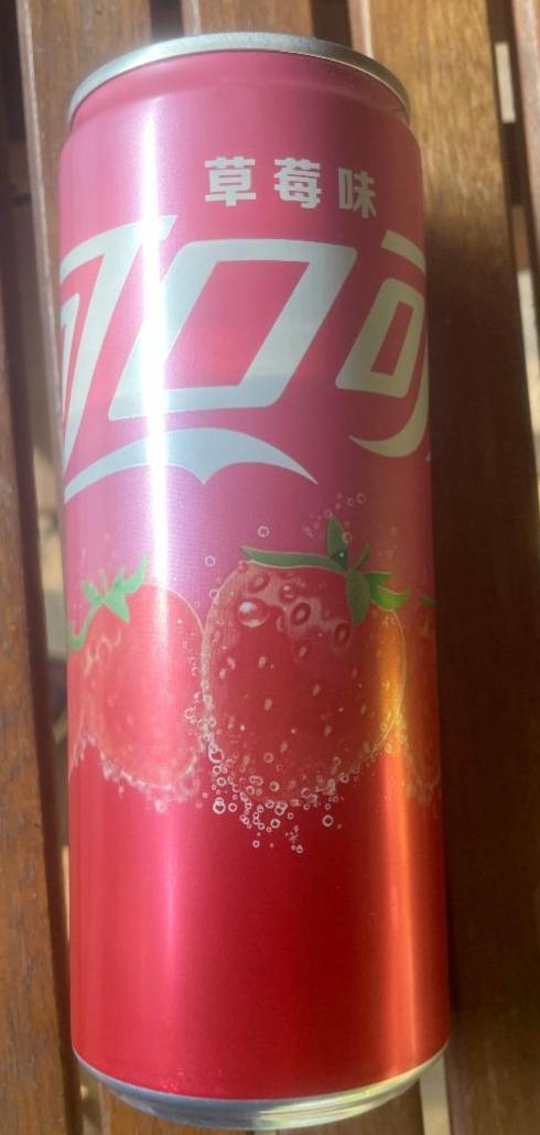 Zdjęcia - Coca Cola strawberry