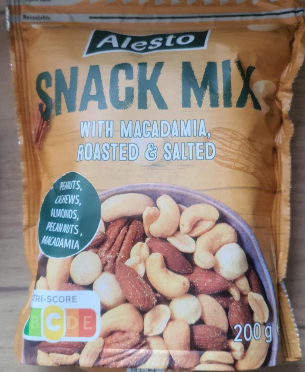 Zdjęcia - Snack mix with macadamia roasted & salted Alesto