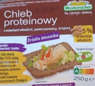 Zdjęcia - Chleb proteinowy z orzechami włoskimi Mestemacher
