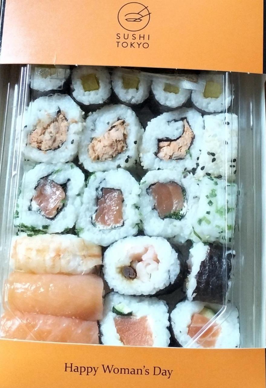 Zdjęcia - Happy woman's day Sushi Tokyo
