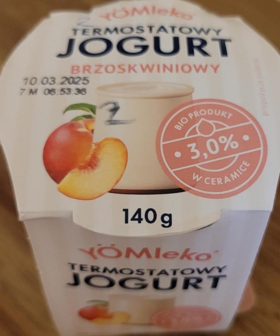 Zdjęcia - Termostatowy jogurt brzoskwiniowy Yomleko