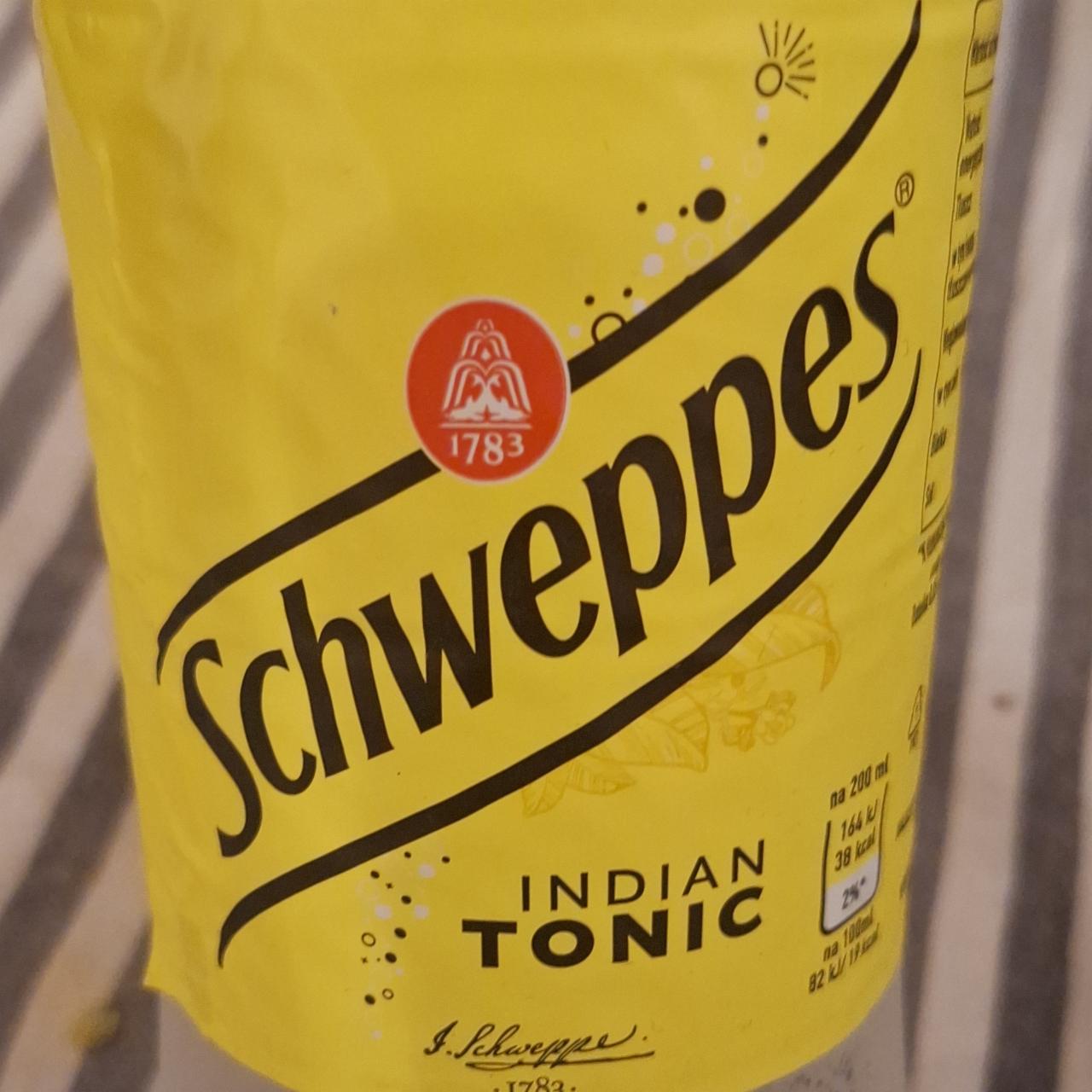 Zdjęcia - Schweppes Indian Tonic Napój gazowany 0,85 l