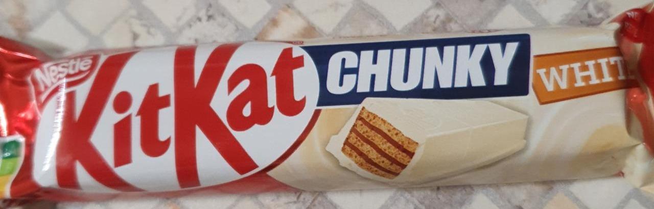 Zdjęcia - KitKat chunky white Nestlé