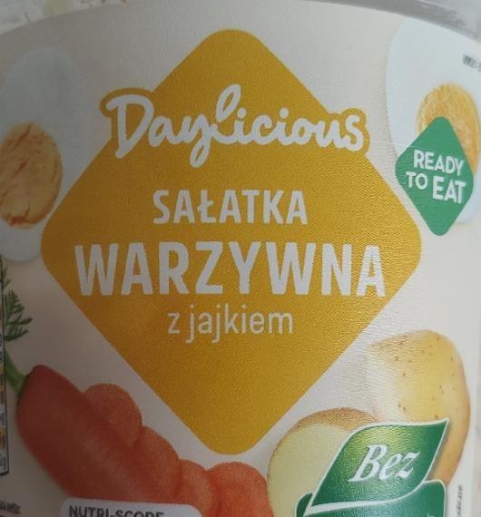 Zdjęcia - Sałatka warzywna z jajkiem Daylicious