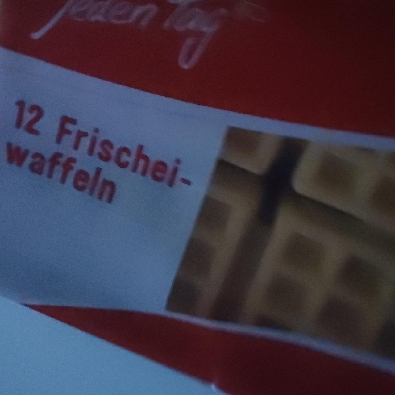 Zdjęcia - Frischeiwaffeln Jeden Tag