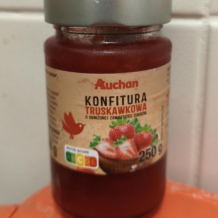 Zdjęcia - Konfitura truskawkowa o obniżonej zawartości cukrów Auchan