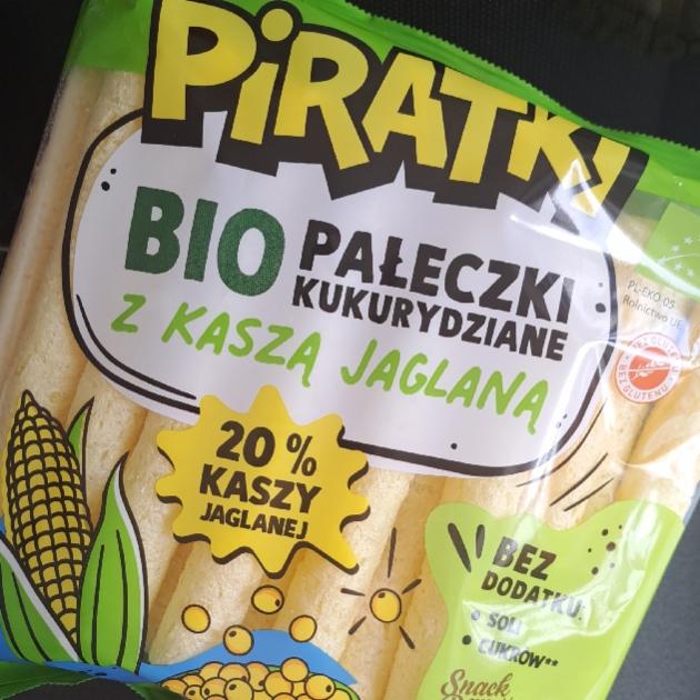 Zdjęcia - Bio pałeczki kukurydziane z kaszą jaglana Piratki