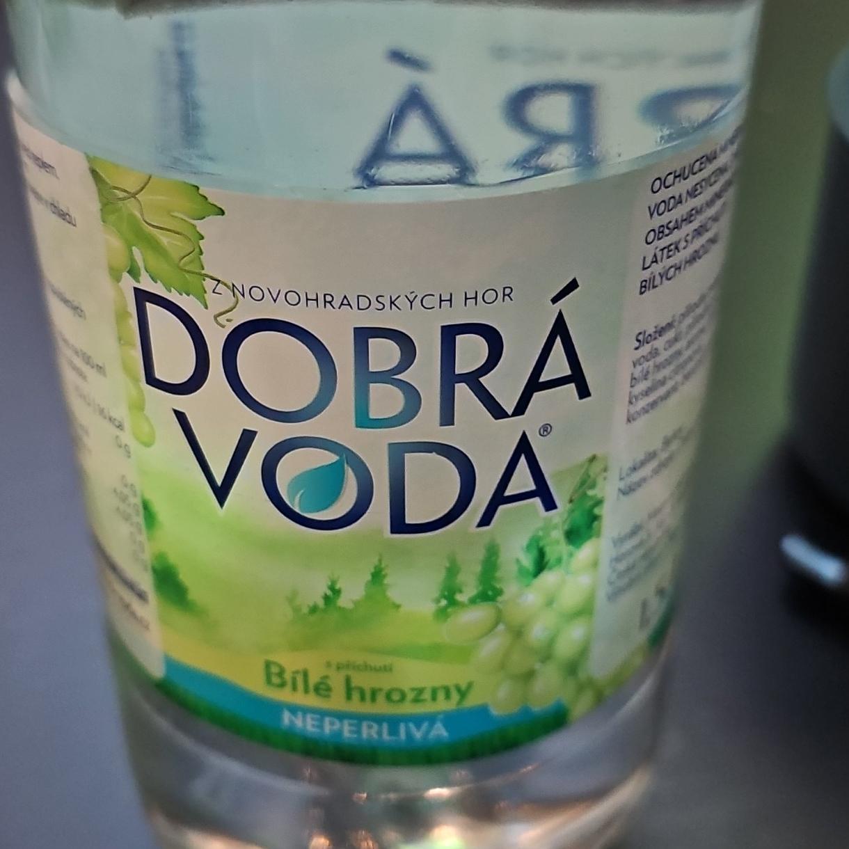 Zdjęcia - Bílé hrozny neperlivá Dobrá voda