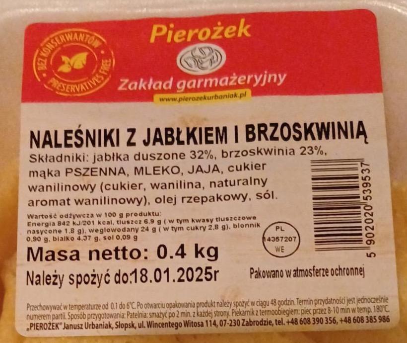 Zdjęcia - Naleśniki z serem i brzoskwiniami Pierożek