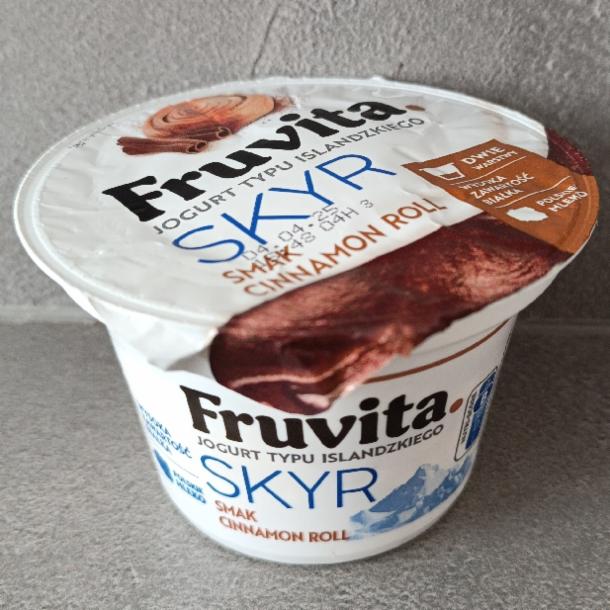 Zdjęcia - Skyr cinnamon roll FruVita