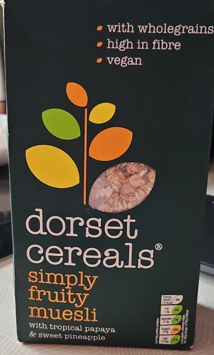 Zdjęcia - Ssimply fruity muesli tropical papaya sweet pineapple Dorset cereals