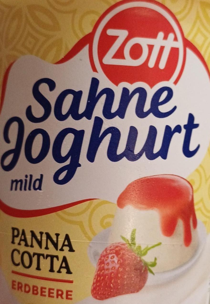 Zdjęcia - Sahne joghurt mild panna cotta erdbeere Zott