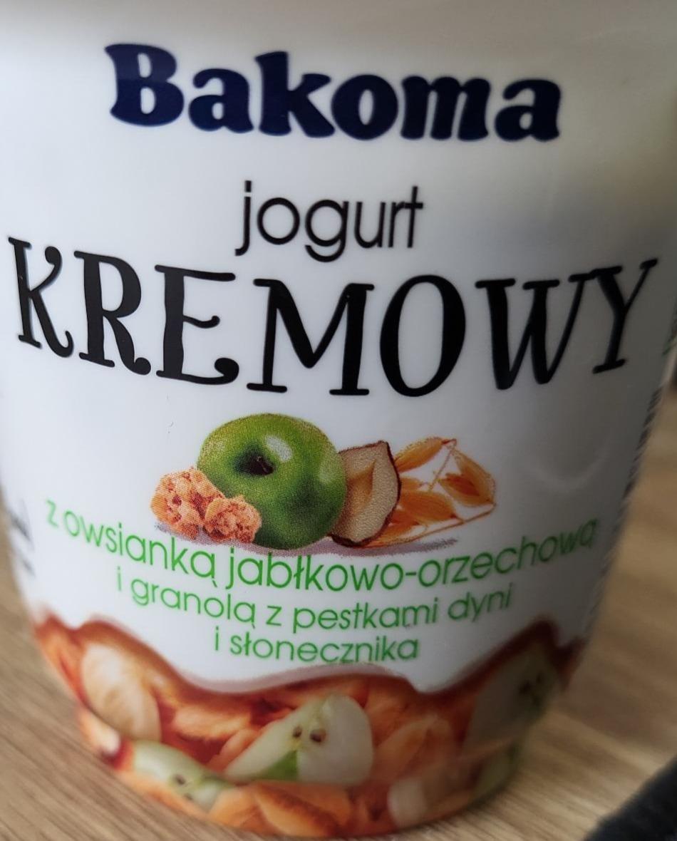 Zdjęcia - Bakoma Jogurt kremowy z owsianką jabłkowo-orzechową i granolą z pestkami dyni i słonecznika 230 g