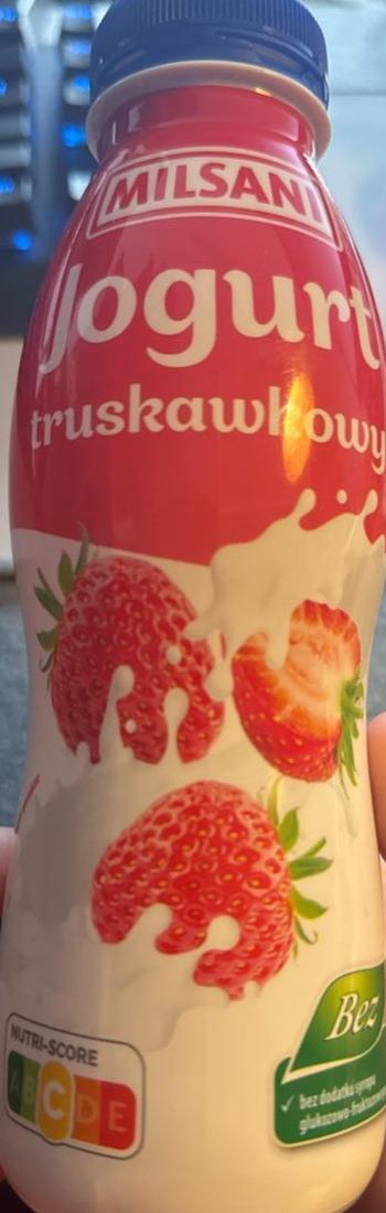 Zdjęcia - Jogurt truskawkowy Milsani