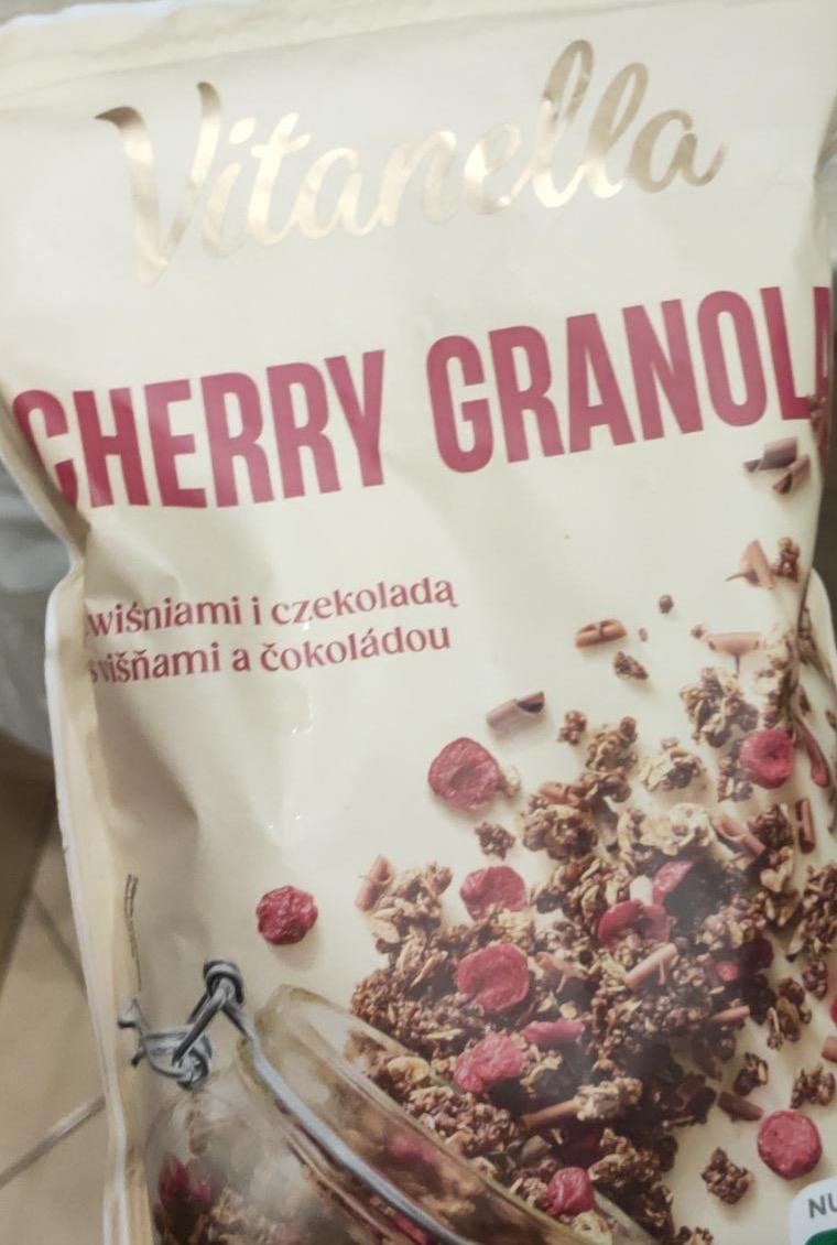 Zdjęcia - Cherry granola z wiśniami i czekoladą Vitanella