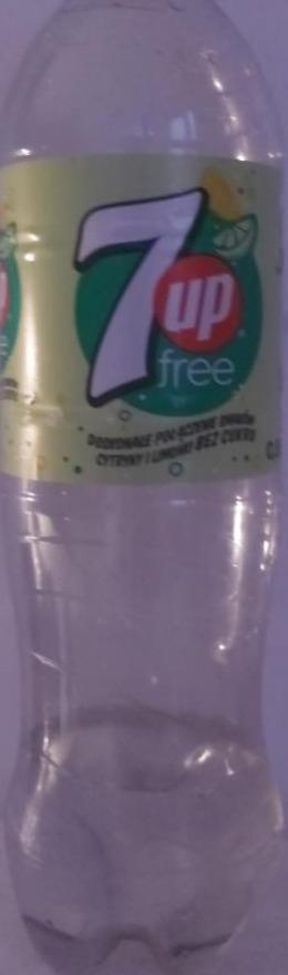 Zdjęcia - 7UP Zero cukru Napój gazowany o smaku cytrynowo-limonkowym 0,85 l