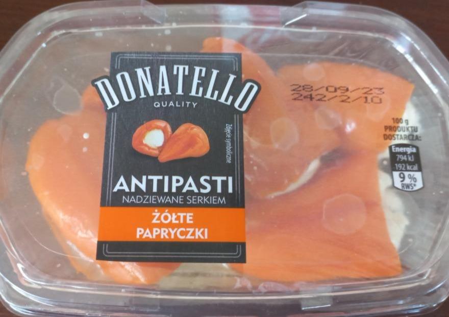 Zdjęcia - Papryka czerwona nadziewana mieszanką serów o smaku paprykowym