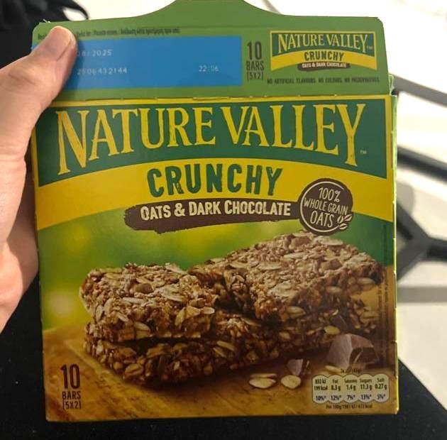 Zdjęcia - Nature Valley Chrupiące batoniki zbożowe z płatkami owsianymi i gorzką czekoladą 42 g
