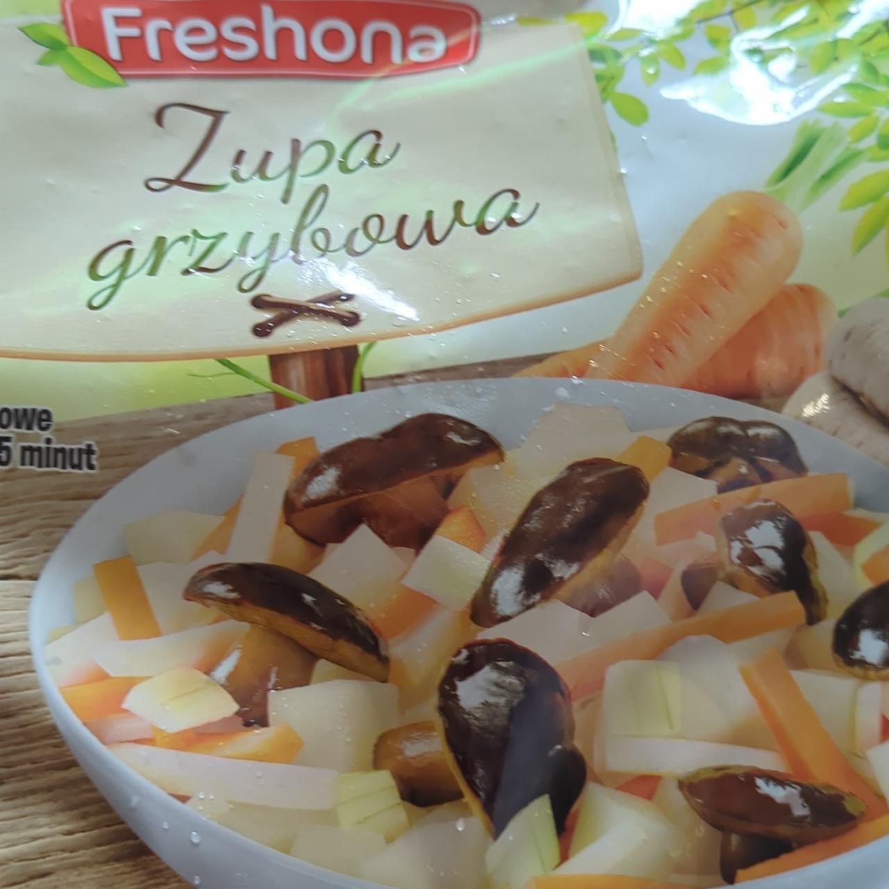 Zdjęcia - Zupa grzybowa Freshona
