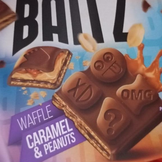 Zdjęcia - Waffle caramel & peanuts Baitz