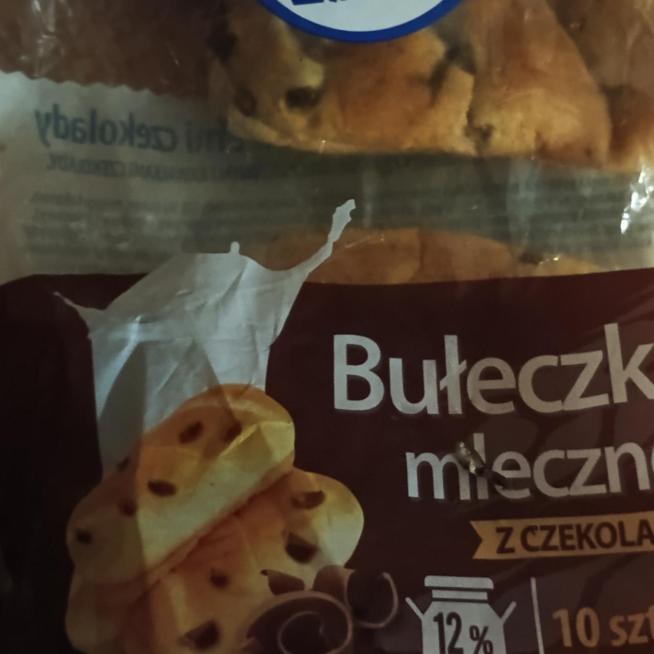 Zdjęcia - Bułeczki mleczne z kawałkami czekolady Plony Zbóż