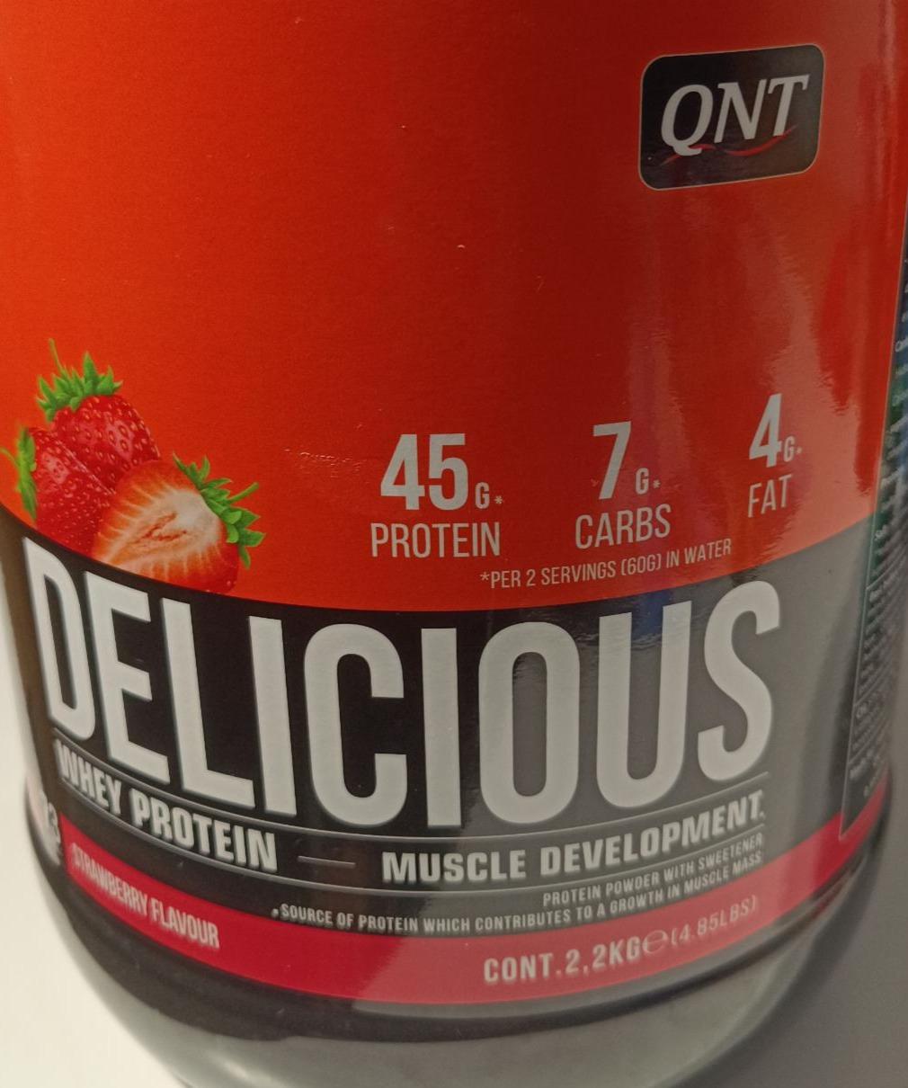 Zdjęcia - Delicious whey protein strawberry QNT