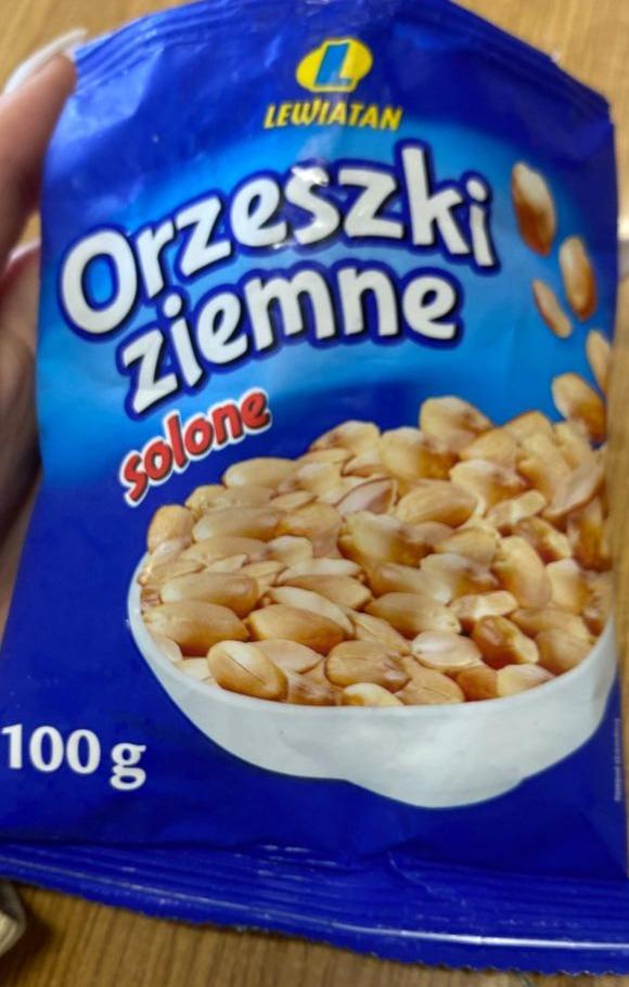 Zdjęcia - Orzeszki ziemne solone Lewiatan
