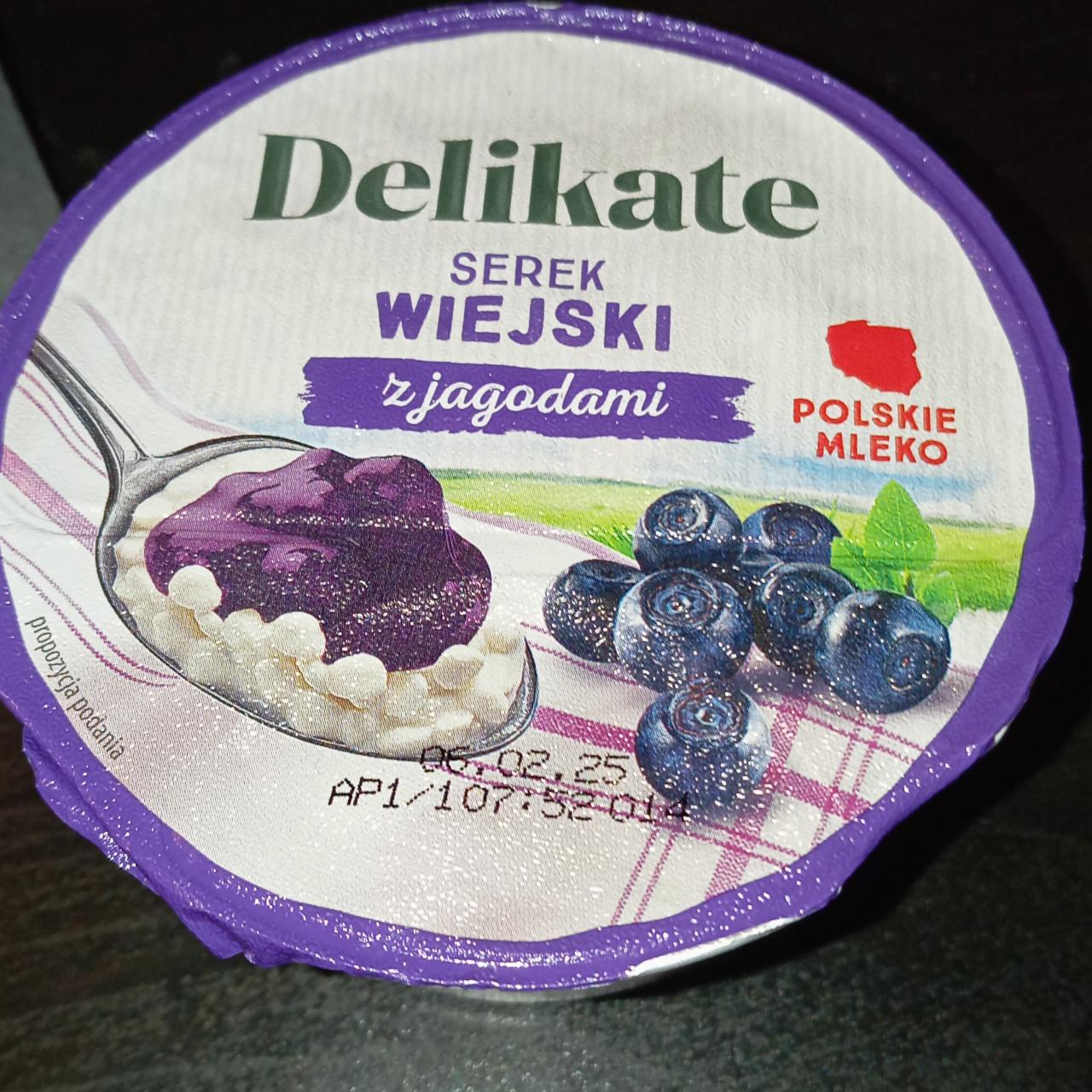 Zdjęcia - Serek wiejski z jagodami Delikate