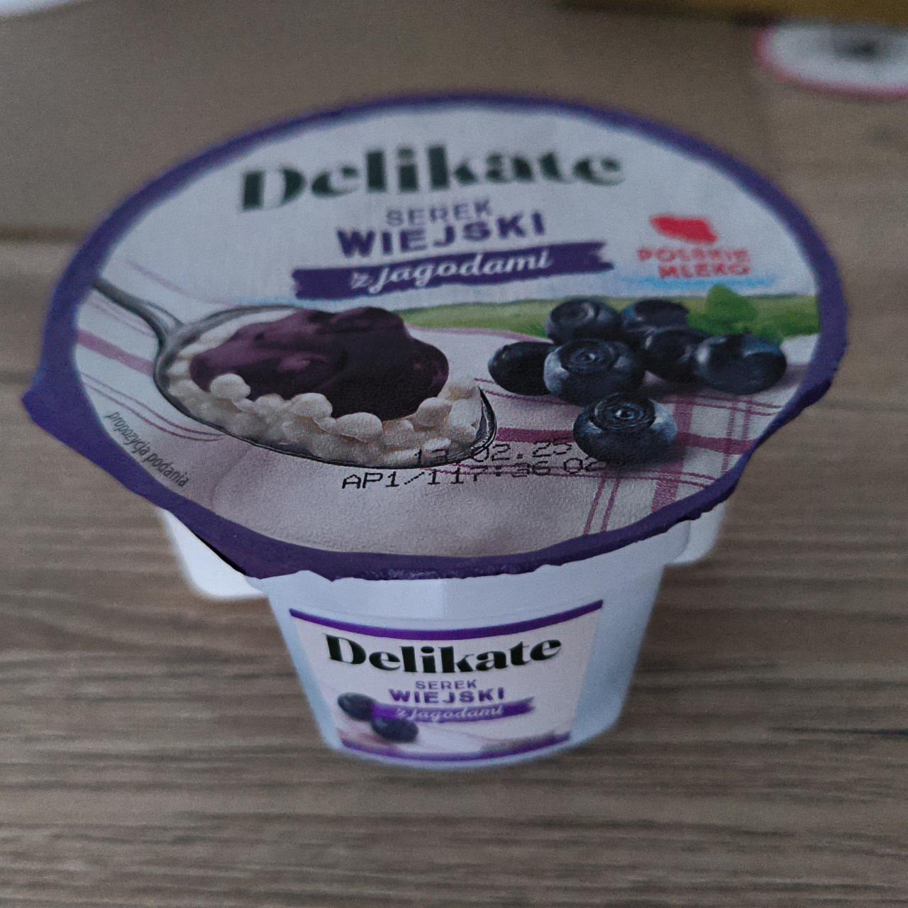 Zdjęcia - Serek wiejski z jagodami Delikate