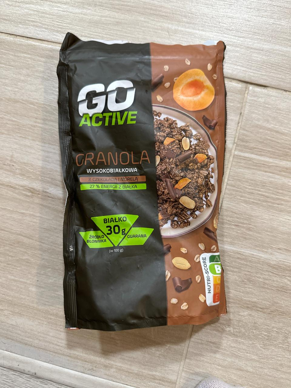 Zdjęcia - Protein granola wysokobiałkowa z czekoladą i morelą GO Active