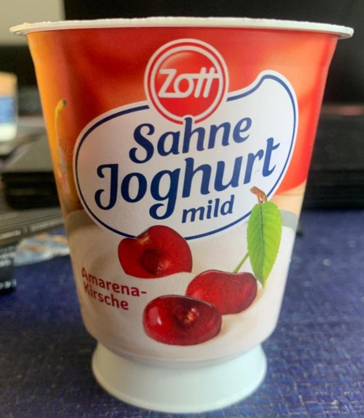Zdjęcia - Sahne Joghurt mild Amarena-Kirsche Zott