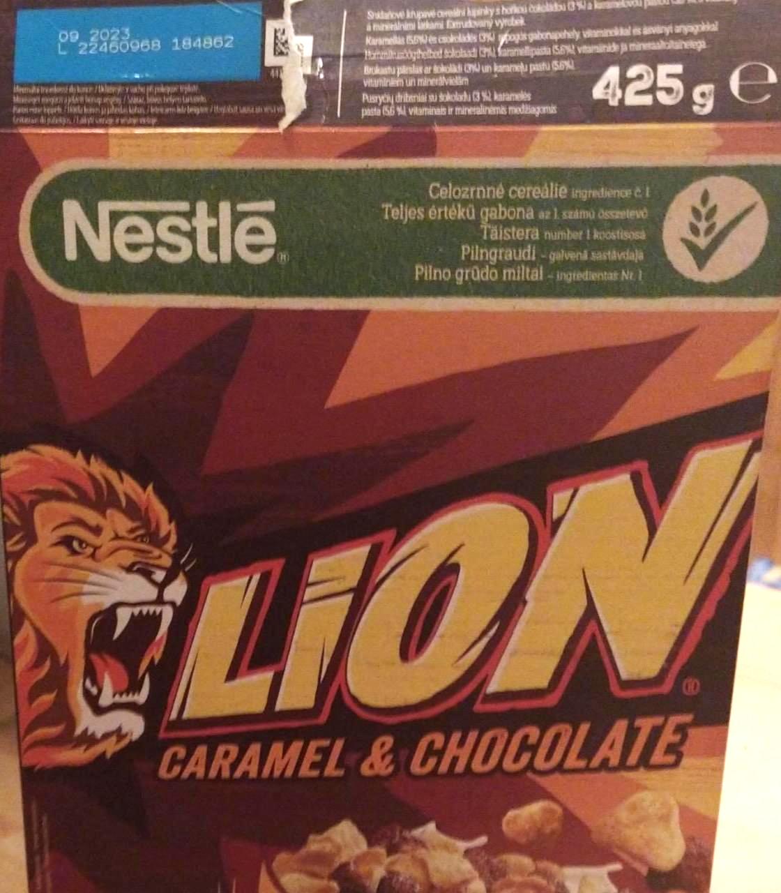 Zdjęcia - Lion caramel chocolate Nestlé