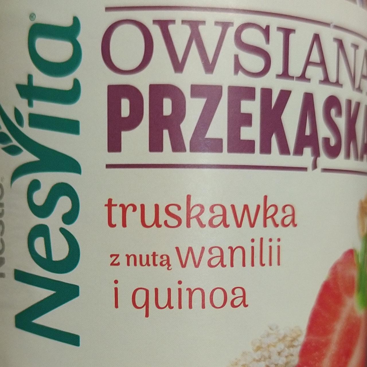 Zdjęcia - Owsiana przekąska truskawka z nutą wanilii i quinoa Nesvita