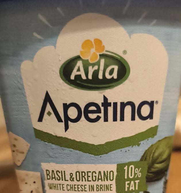 Zdjęcia - White Cheese in brine Basil & Oregano 10% fat Apetina